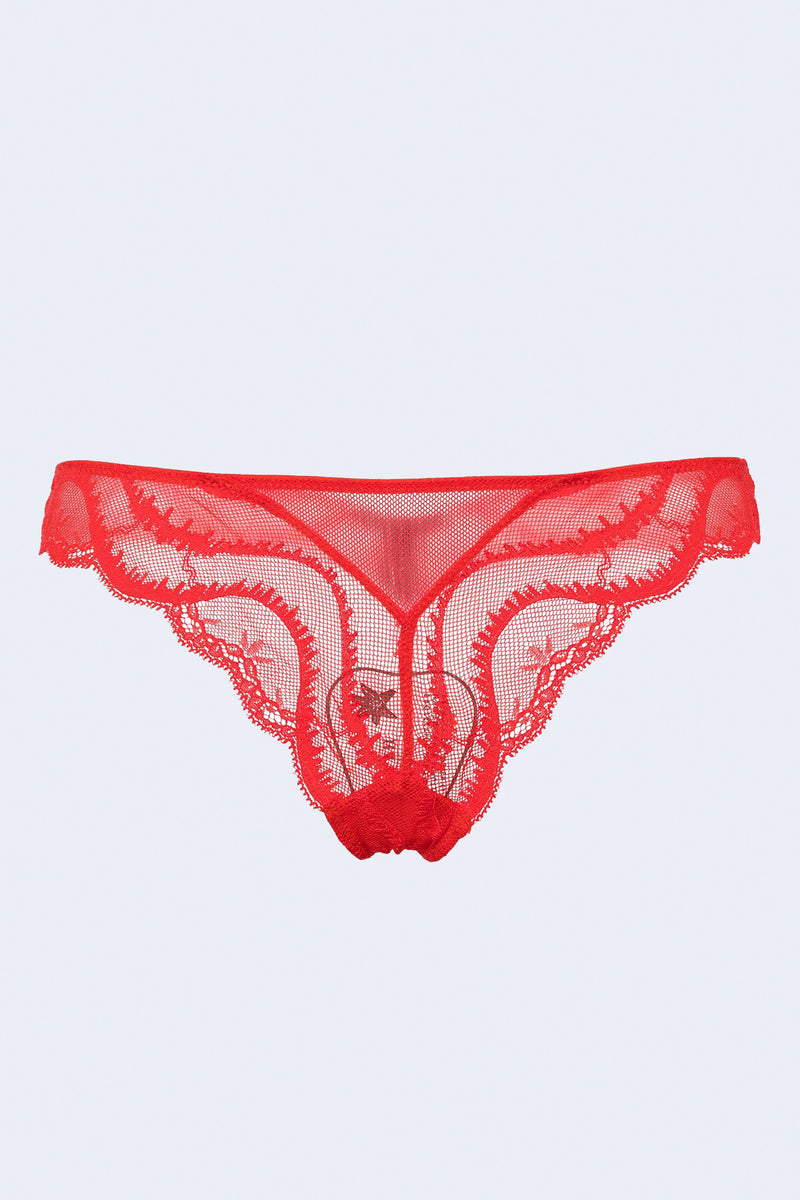 Leche Moi Thong  in Scarlet