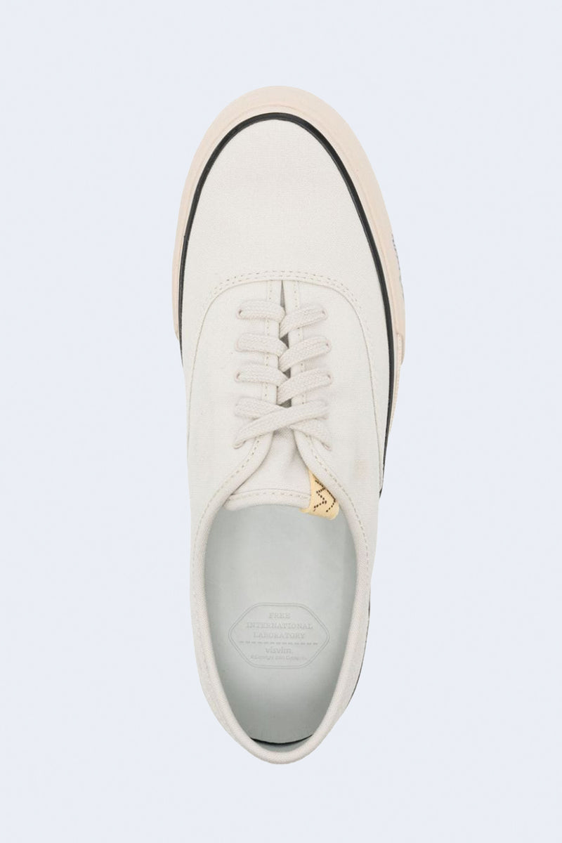 Logan Deck Lo Sneaker in White