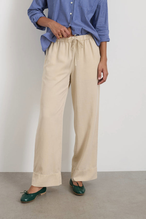 Women's Riley Drapey Twill Pant in Summer Linen