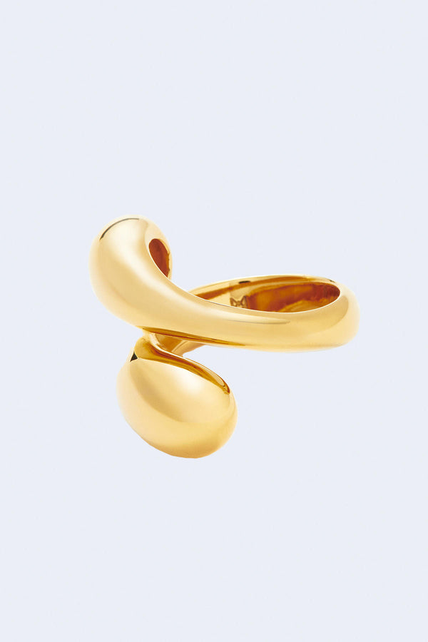 Savi Sculptural Crossover Ring in Gold