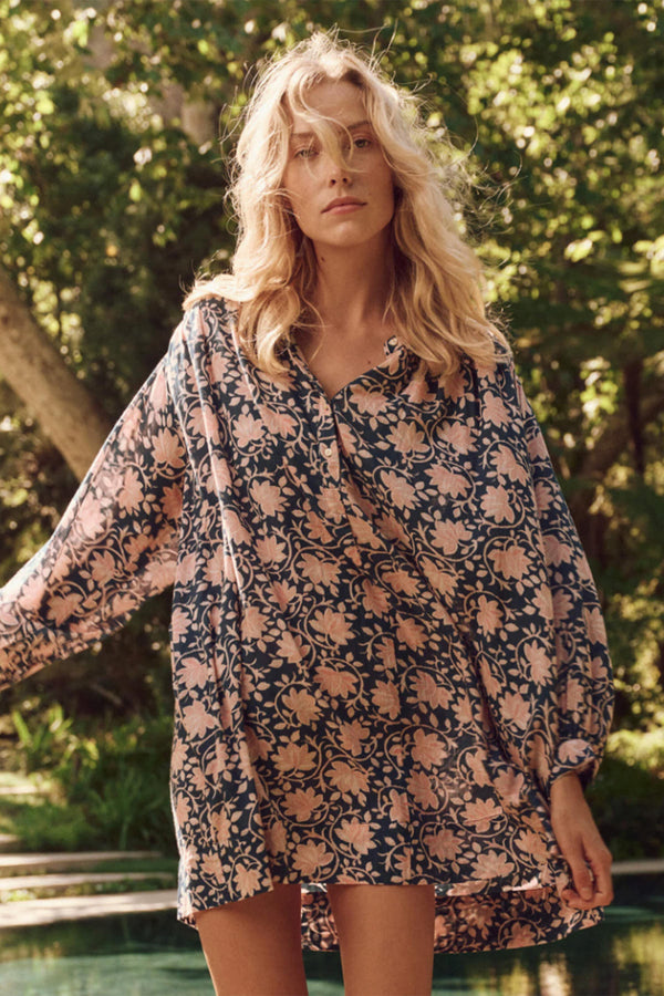 The Cascade Coverup in Bay Oasis Floral
