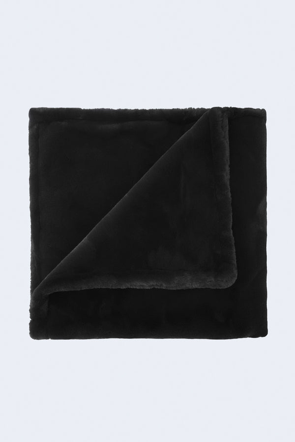 Brady Blanket in Noir